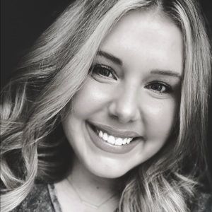 Meet your Posher, Erika